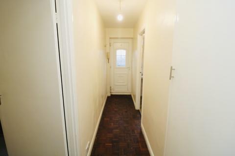 1 bedroom flat to rent, Church Lane  SW17