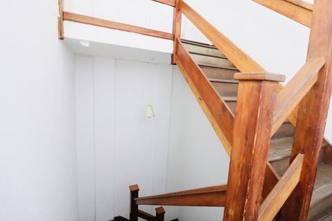 1 bedroom flat to rent, Church Lane  SW17