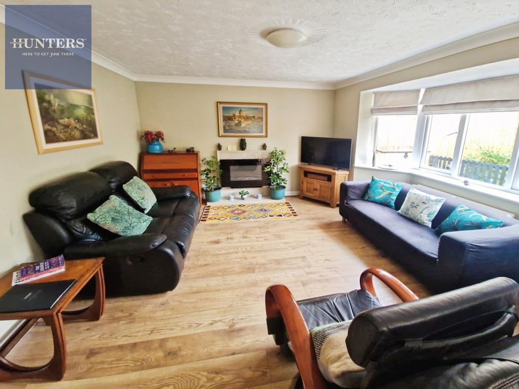 Pbox-living room-329646.jpg