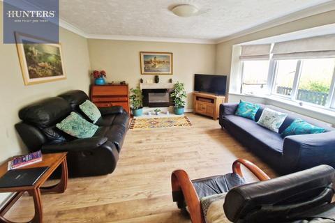 4 bedroom detached house for sale, Ysbryd-Y-Coed, Pen-Y-Fai, Bridgend