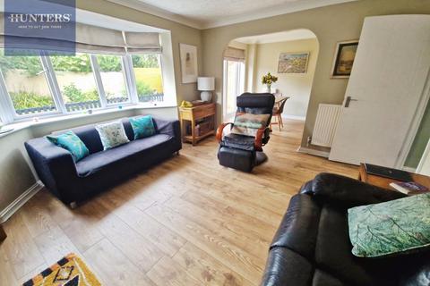 4 bedroom detached house for sale, Ysbryd-Y-Coed, Pen-Y-Fai, Bridgend