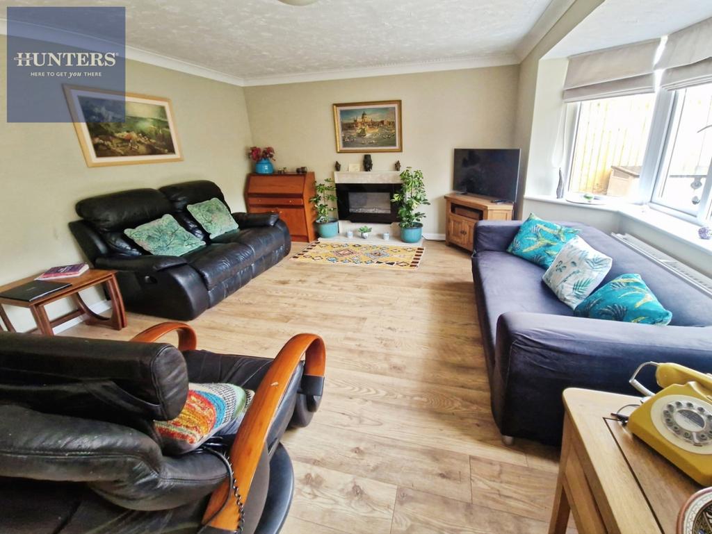 Pbox-living room-329646.jpg