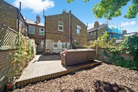 3 bedroom maisonette to rent, Kilburn Lane, Queens Park, London