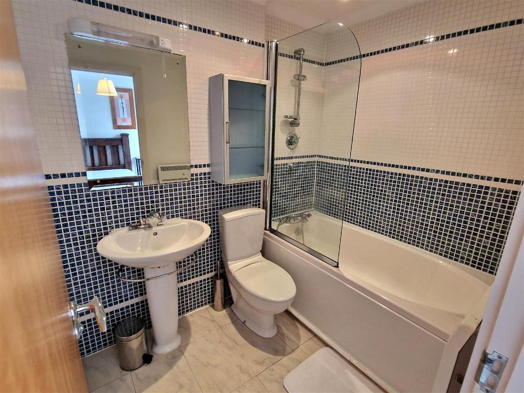 Ensuite