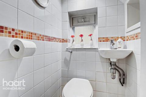 4 bedroom semi-detached house for sale, Crystal Avenue, Hornchurch