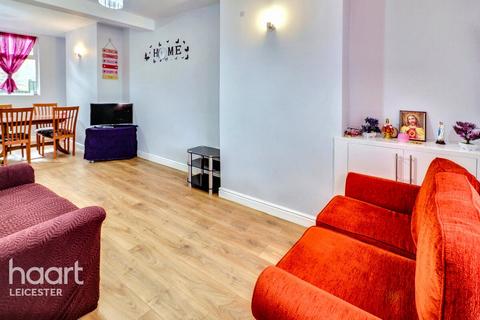 3 bedroom terraced house for sale, Hughenden Drive, Leicester