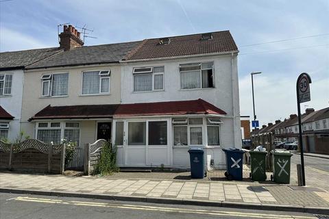 6 bedroom end of terrace house for sale, Stuart Road, Harrow