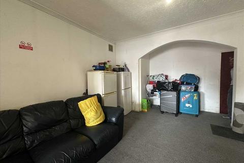6 bedroom end of terrace house for sale, Stuart Road, Harrow
