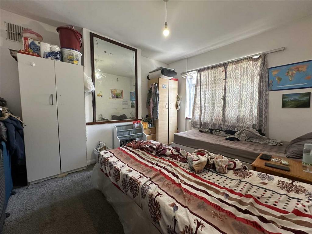 Room 4