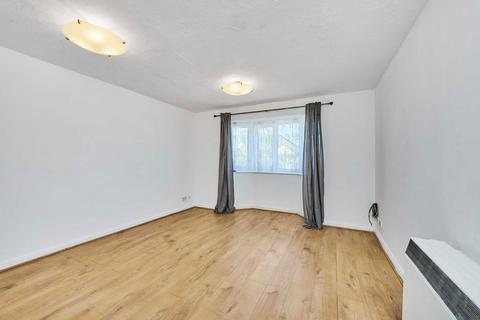 2 bedroom flat to rent, Rossetti Road, London SE16