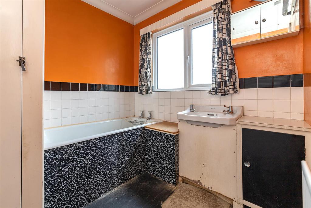 32 Hazelmere Road-24.jpg
