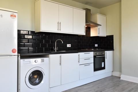 1 bedroom flat to rent, Norwood Road London SE27