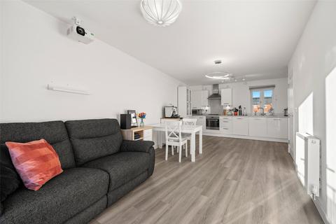 2 bedroom apartment to rent, Beechey Place, Berkshire RG40