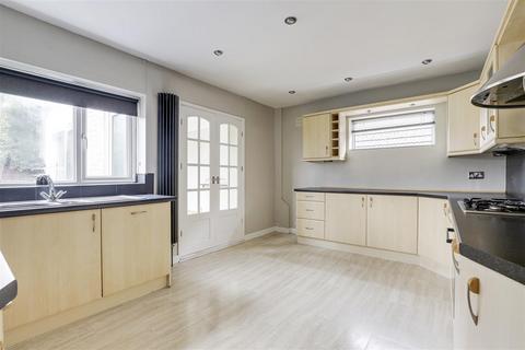 undefined, Veronica Drive, Carlton NG4