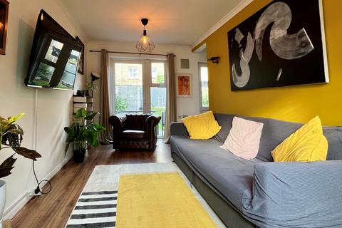 undefined, Abbott Road, London E14
