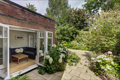 5 bedroom semi-detached house for sale, Mountview Close, London, NW11