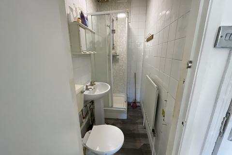 Studio to rent, Room 3, 119  Lincoln Road, Peterborough, Cambridgeshire