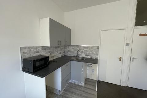 Studio to rent, Room 3, 119  Lincoln Road, Peterborough, Cambridgeshire