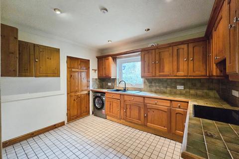 3 bedroom semi-detached house to rent, Kingsway, Bollington SK10