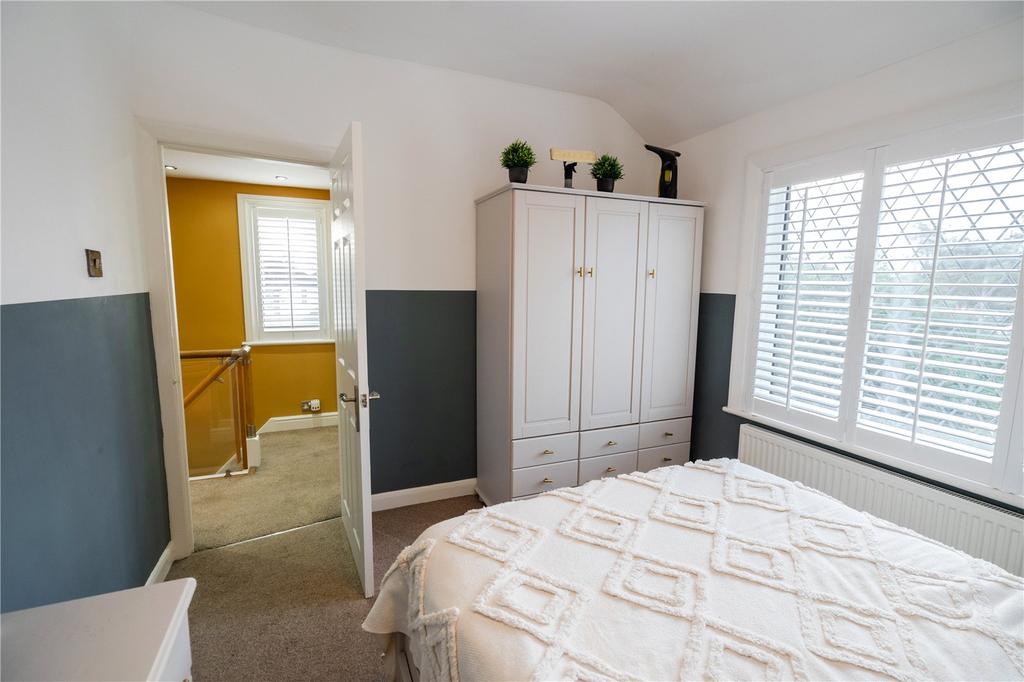 Bedroom 1 (2)