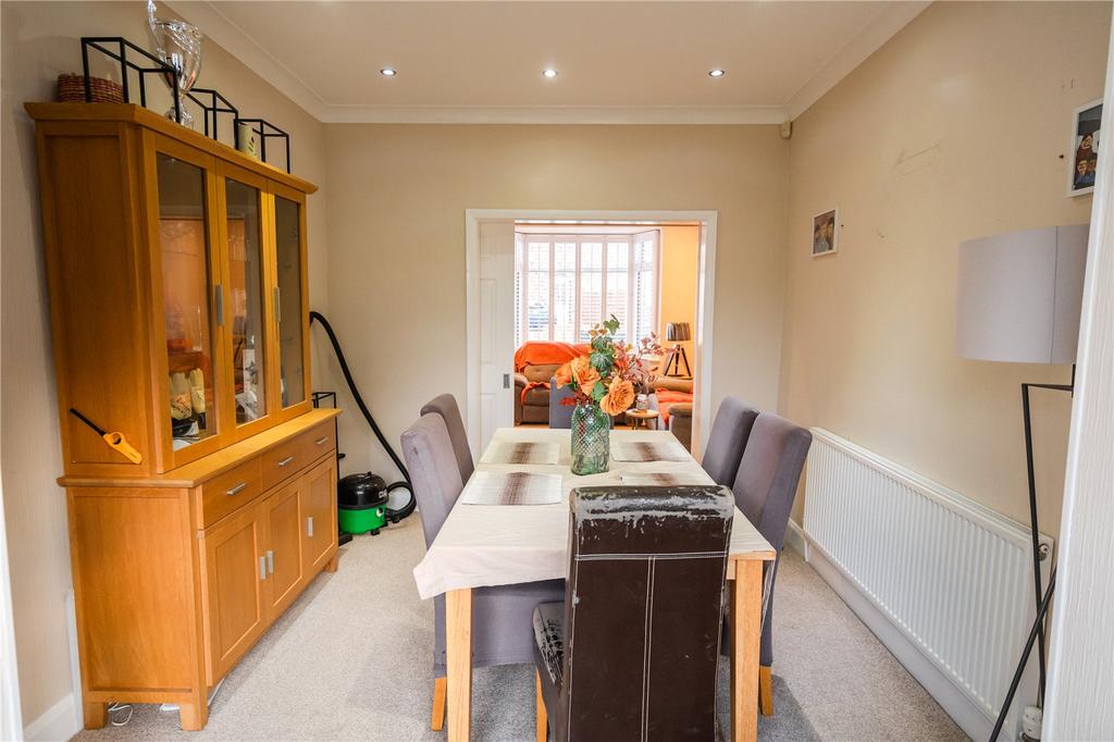 Dining Room (2)
