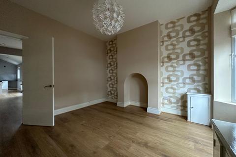 2 bedroom terraced house to rent, Warren Road, Birmingham B30