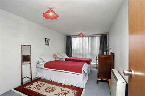 1 bedroom flat for sale, Newbold Terrace, Leamington Spa