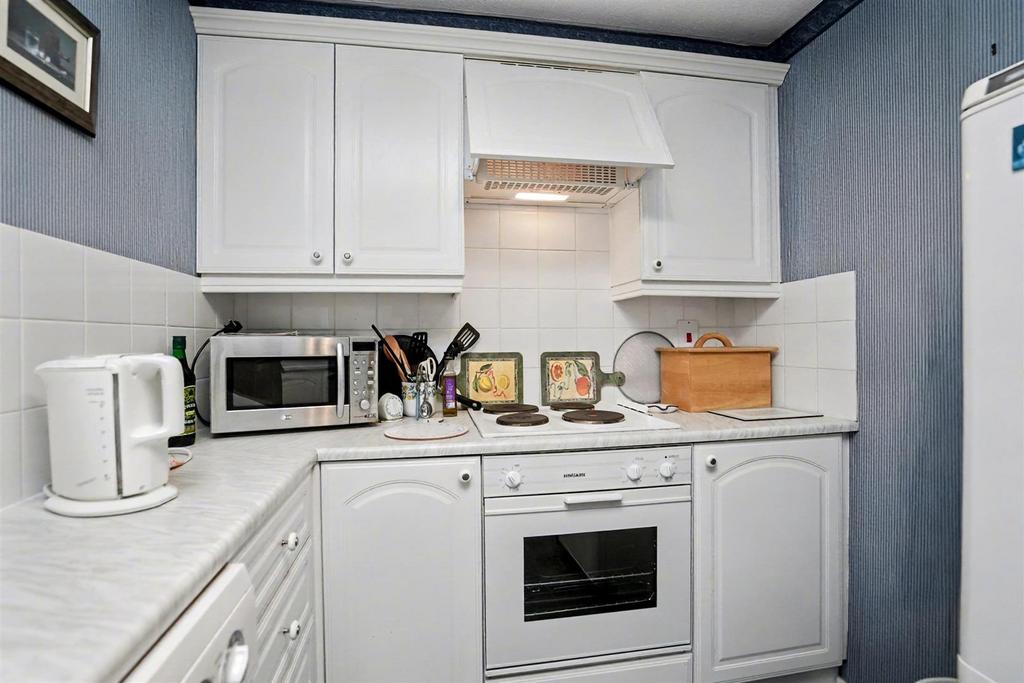 44 Regency House-7.jpeg