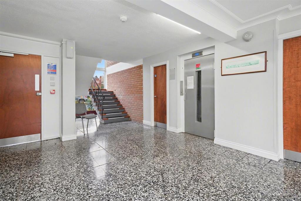 44 Regency House-11.jpeg