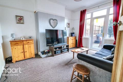 3 bedroom semi-detached house for sale, Balmoral Road, Town Moor, Doncaster