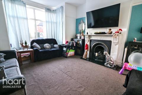 3 bedroom semi-detached house for sale, Balmoral Road, Town Moor, Doncaster