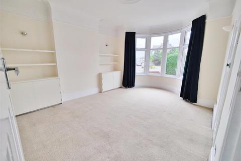 1 bedroom ground floor flat to rent, Elm Road, Leigh On Sea, Essex