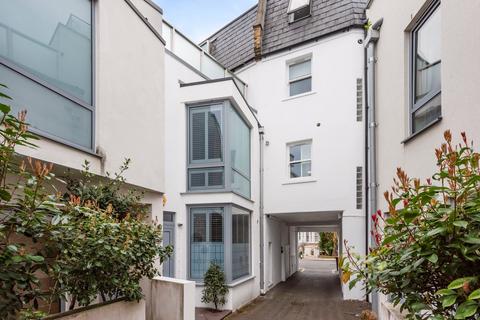 3 bedroom terraced house for sale, Wendell Mews, Shepherd's Bush W12