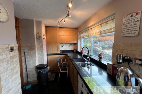 undefined, Cross Row, Tonypandy, Rhondda Cynon Taff, CF40