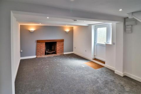 2 bedroom property to rent, Rockalls Road, Polstead, CO6