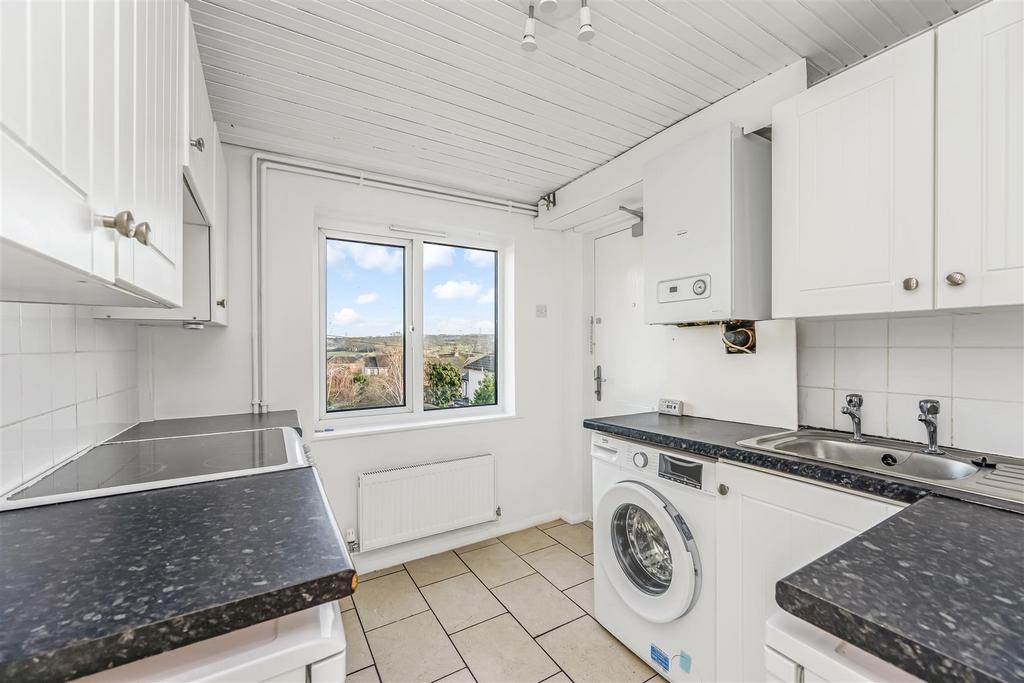 16d fitzlillian avenue-7.jpg