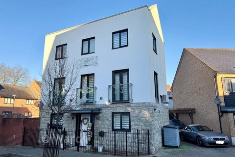 5 bedroom detached house for sale, Hawley Drive, Leybourne, West Malling, Kent