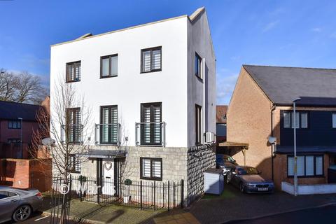 Hawley Drive, Leybourne, West Malling, Kent