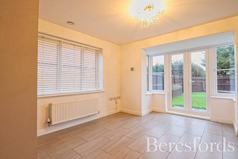 4 bedroom detached house for sale, Teal Avenue, Mayland, CM3
