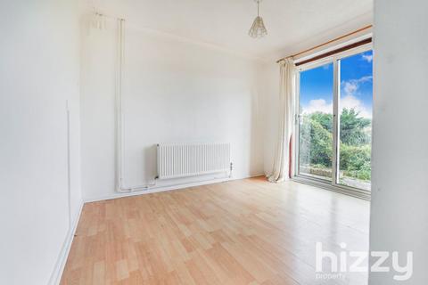 3 bedroom detached house for sale, Cottesford Close, Hadleigh IP7