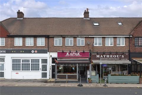 2 bedroom flat to rent, Coombe Lane, SW20