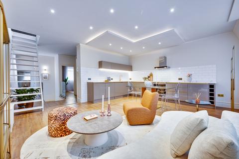 3 bedroom apartment for sale, Eardley Crescent, SW5