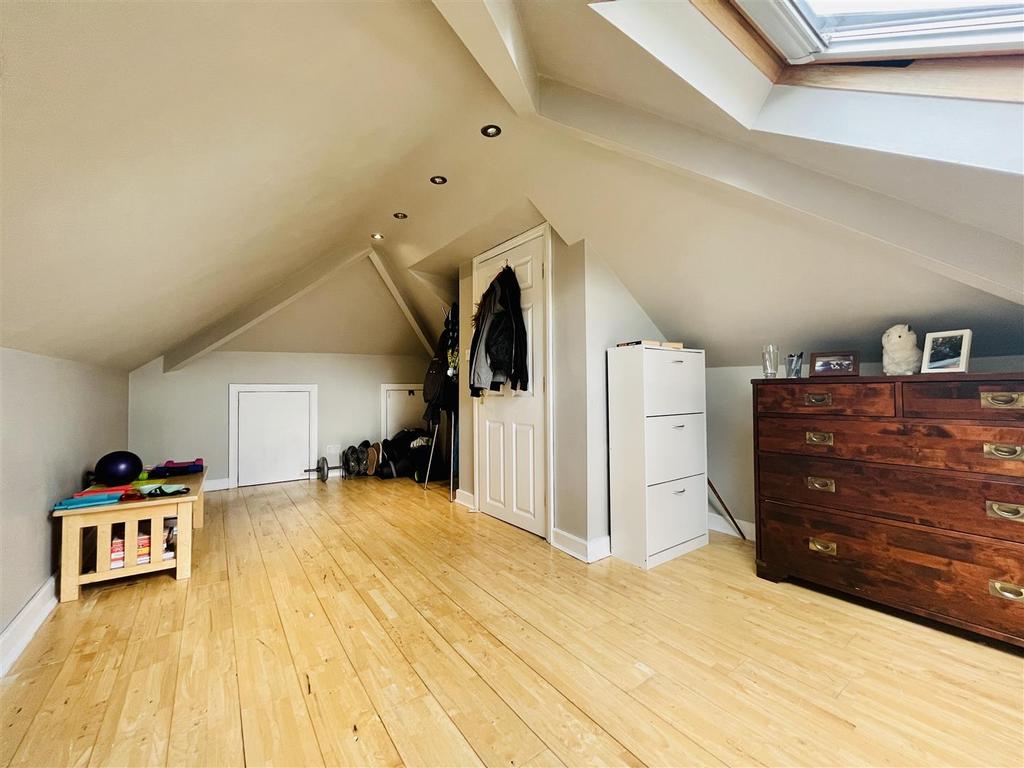 Bedroom 5 Aspect 2