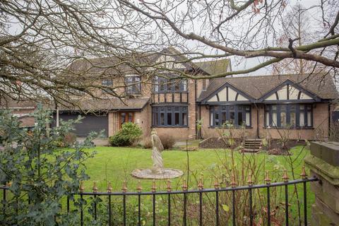 4 bedroom detached house for sale, Broadway, Yaxley, Peterborough