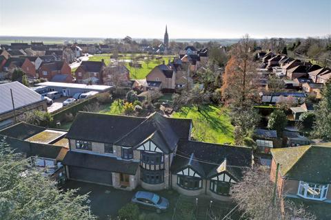 4 bedroom detached house for sale, Broadway, Yaxley, Peterborough
