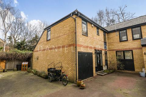 3 bedroom semi-detached house for sale, Spencer Mews, London, SW8
