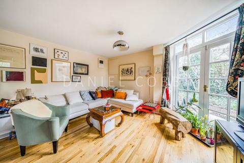 3 bedroom semi-detached house for sale, Spencer Mews, London, SW8