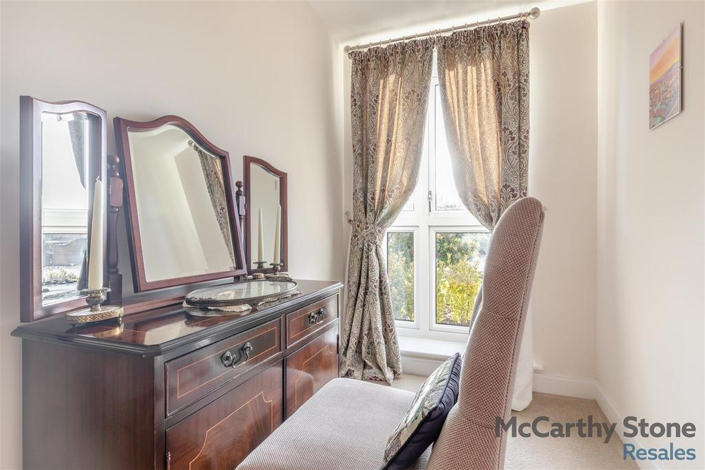 8672897-interior01.jpg
