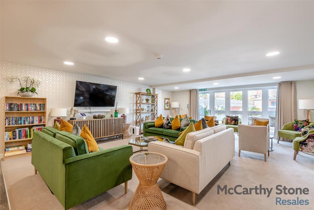 8637468-interior17.jpg