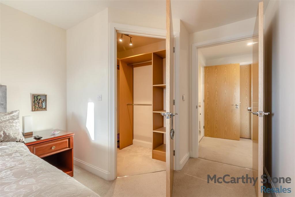 8672897-interior04.jpg